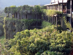 Kandalama hotel - Geoffrey Bawa