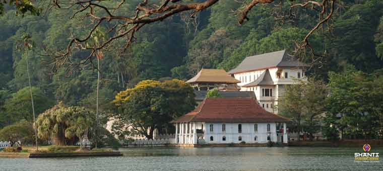 Temple of tooth in Kandy