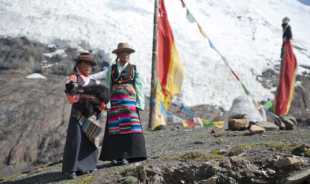Deux jeunes tibétaines