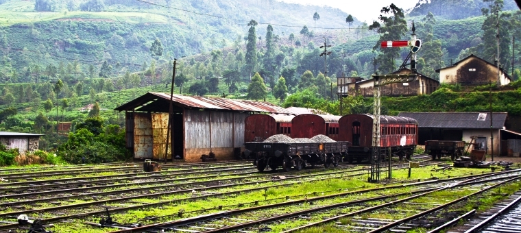 Sri Lanka_ riding by train the scenic mountain track